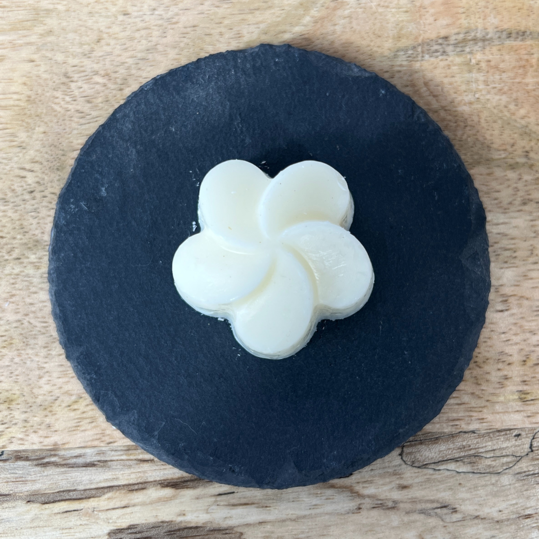 Photo du fondant moulé parfumé au Jasmin vue haute.