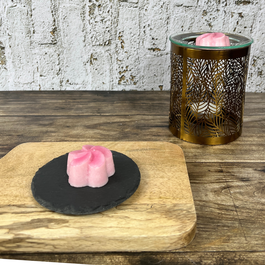 Photo du fondant moulé parfum Cerise Noire Explosive vue de face.