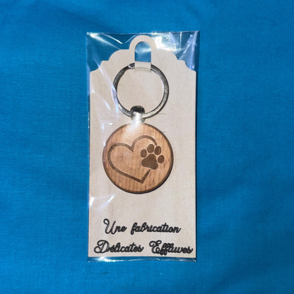 Porte clé bois - Coeur et patte de chien